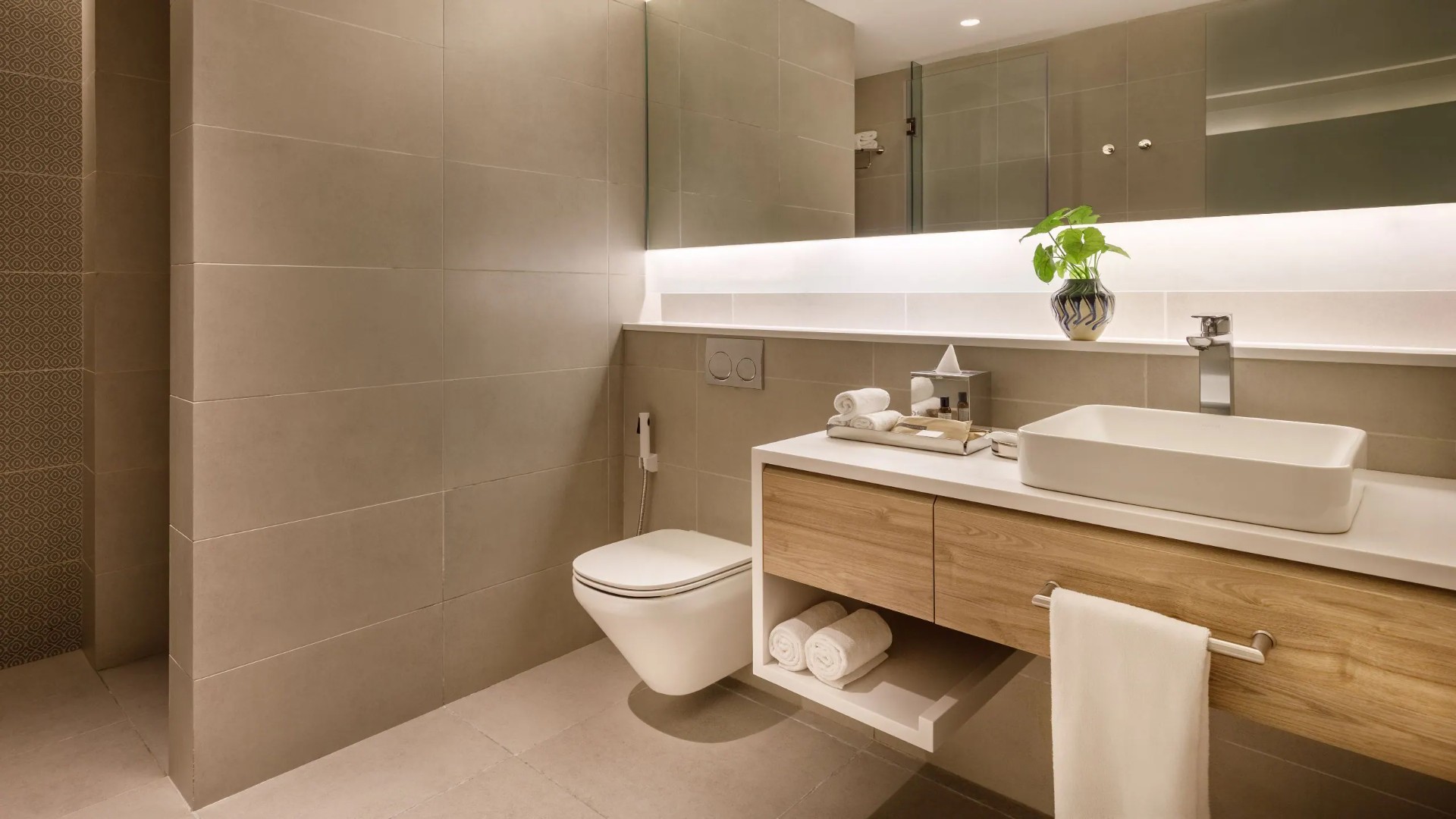Family Suite image